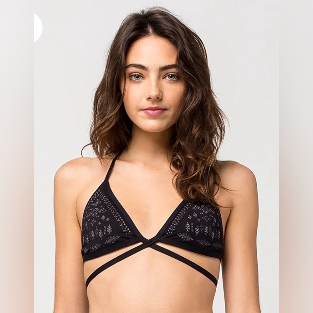 Cynthia Vincent for O’Neill embroidered wrap bikini set (Size Small)